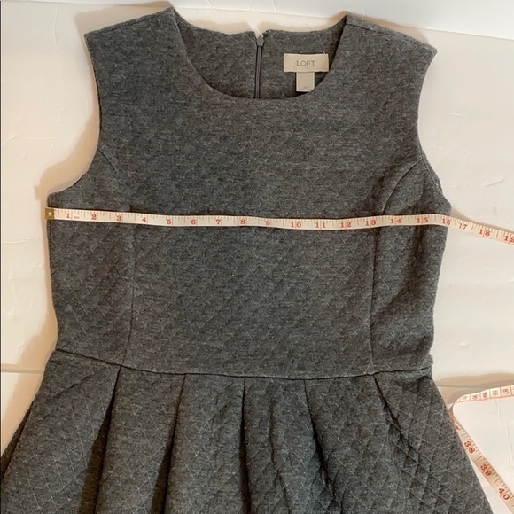 Loft Outlet Gray Sleeveless Fit & Flare Dress - Picture 6 of 9